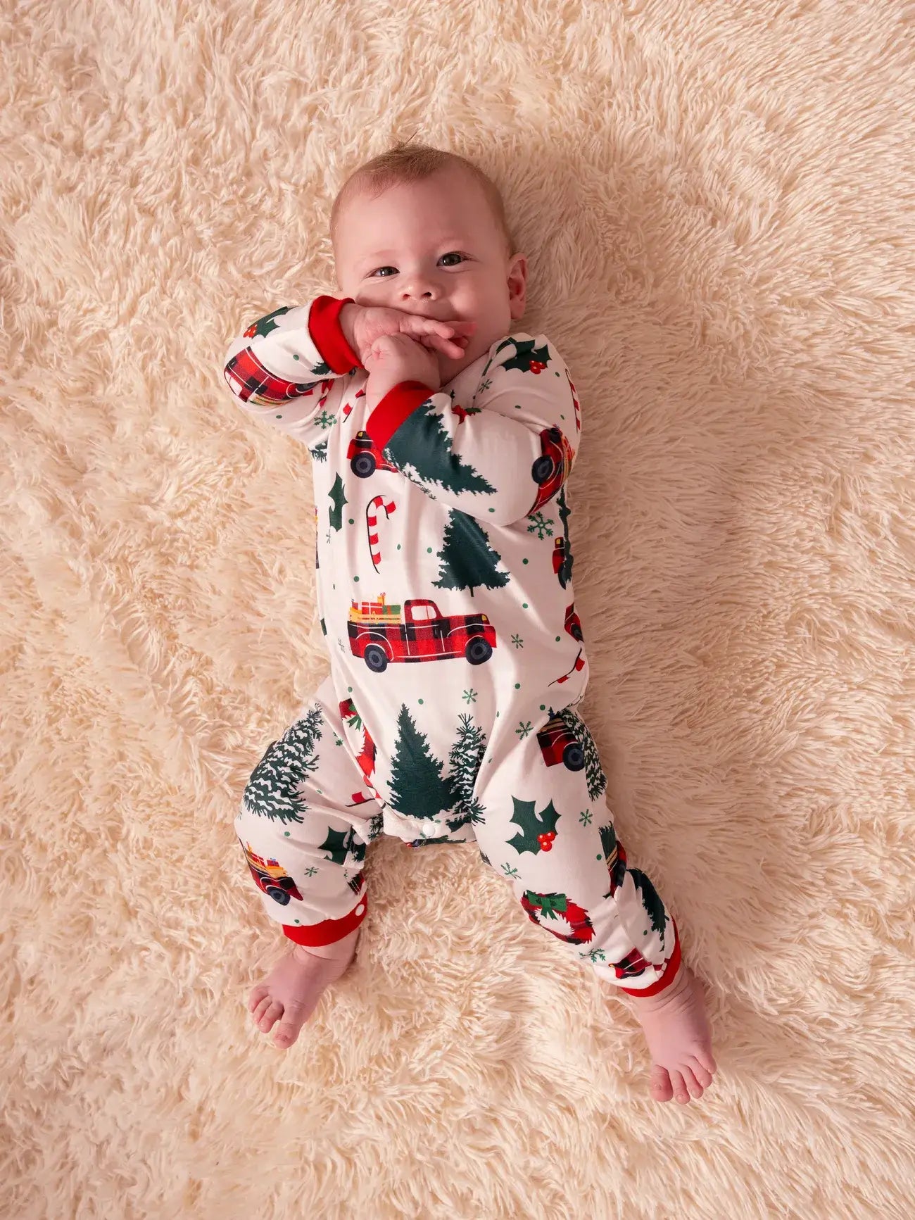 Allover Christmas Tree & Car Pattern Pajamas Set