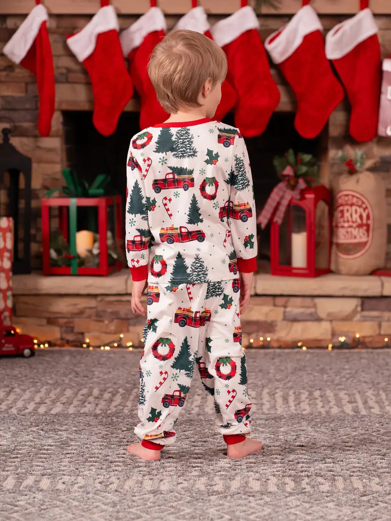 Allover Christmas Tree & Car Pattern Pajamas Set
