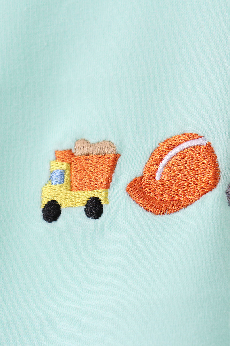 Green vehicle embroidery pants set